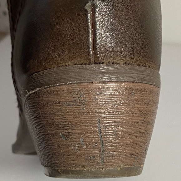 Brown Guess Ankle Boots, US 6.5M - Picture 12 of 16
